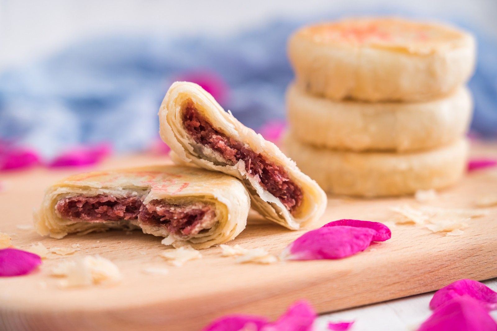 1733814072776812.jpg 鮮花餅01.jpg